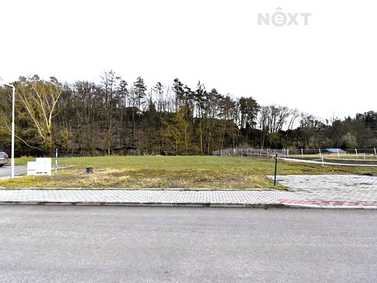 Prodej stavebního pozemku 933 m² - foto 2