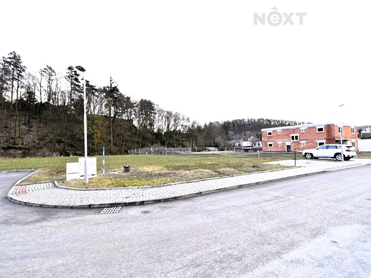 Prodej stavebního pozemku 933 m² - foto 7
