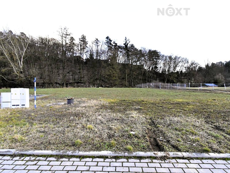 Prodej stavebního pozemku 933 m² - foto 5