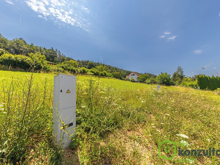 Prodej stavebního pozemku 935 m² - foto 5