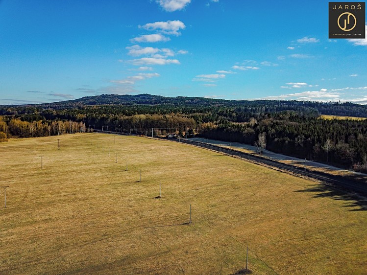 Prodej stavebního pozemku 2 834 m² - foto 2