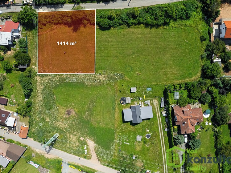 Prodej stavebního pozemku 1 414 m² - foto 1