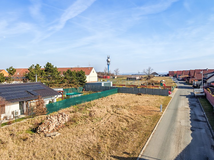 Prodej stavebního pozemku 489 m² - foto 4