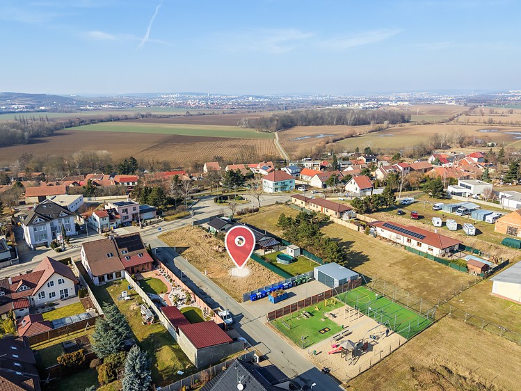 Prodej stavebního pozemku 489 m² - foto 6