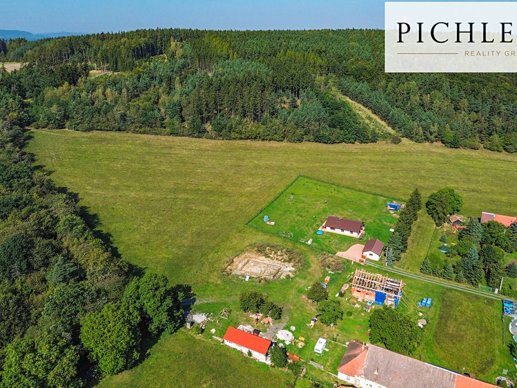 Prodej stavebního pozemku 3 666 m² - foto 2