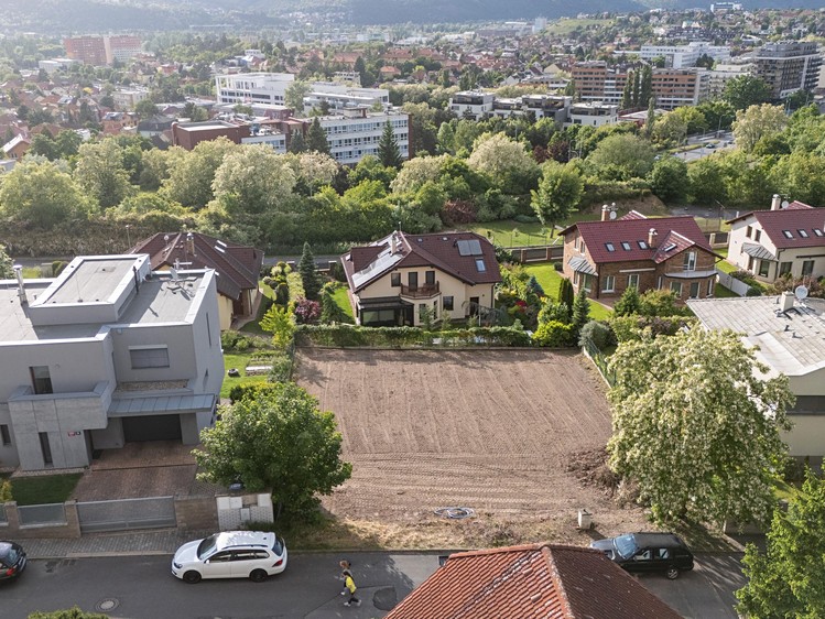 Prodej stavebního pozemku 753 m² - foto 4