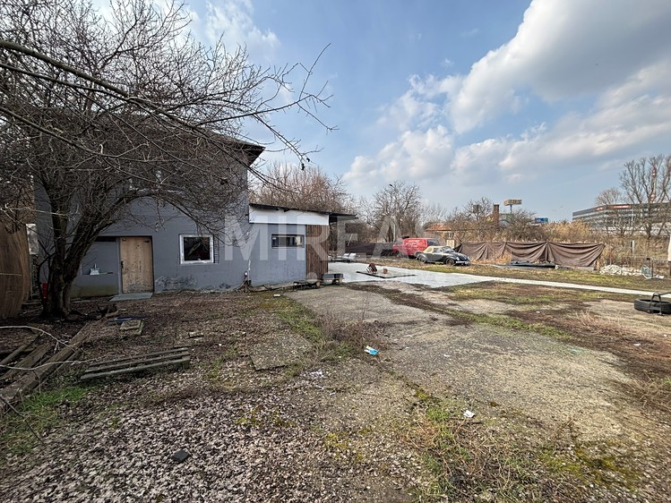 Pronájem komerčního pozemku 900 m² - foto 3