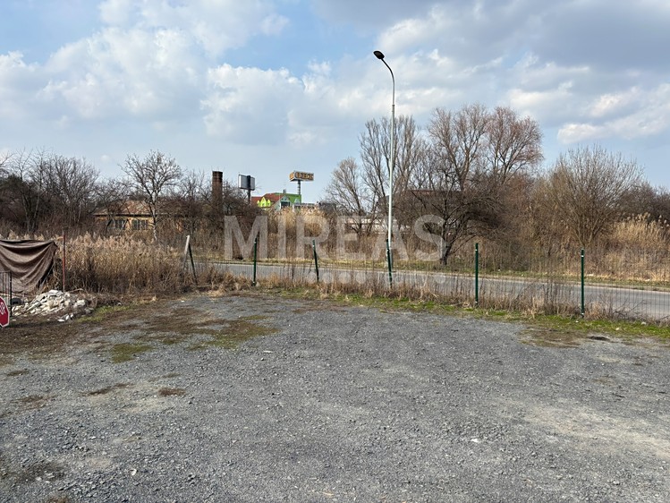Pronájem komerčního pozemku 900 m² - foto 7