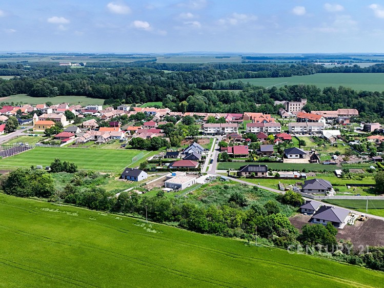 Prodej stavebního pozemku 1 221 m² - foto 6