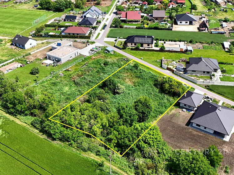 Prodej stavebního pozemku 1 221 m² - foto 5