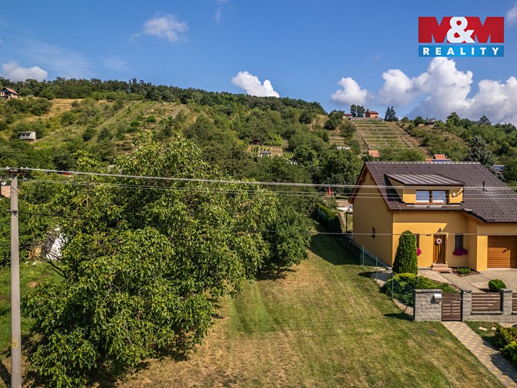 Prodej stavebního pozemku 3 276 m² - foto 4
