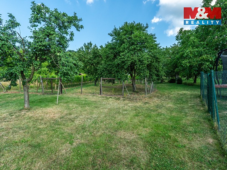 Prodej stavebního pozemku 3 276 m² - foto 5