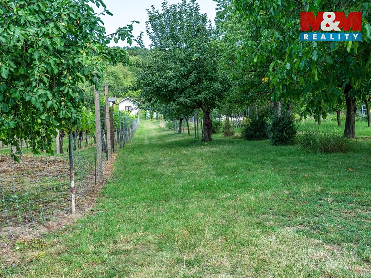 Prodej stavebního pozemku 3 276 m² - foto 6
