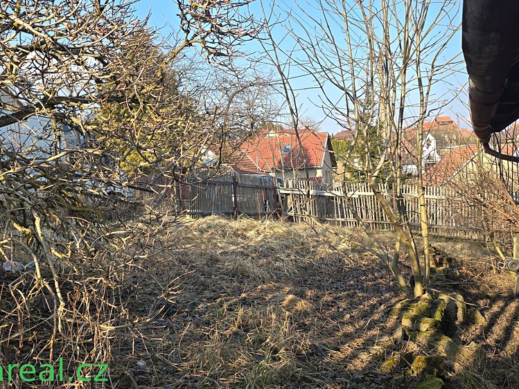 Prodej stavebního pozemku 235 m² - foto 2