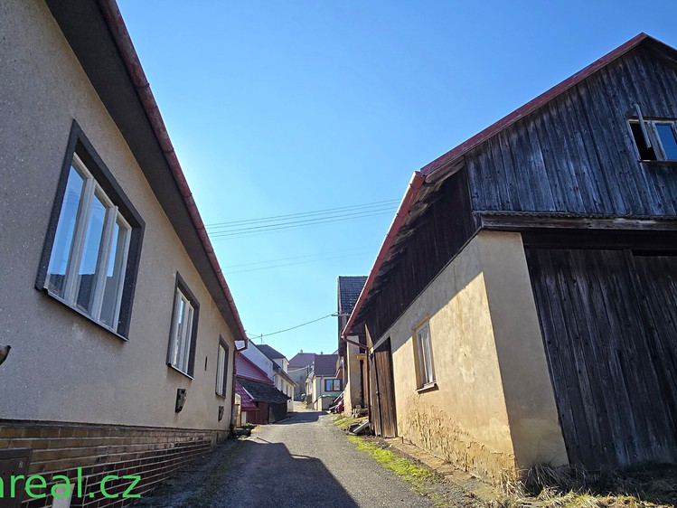Prodej stavebního pozemku 235 m² - foto 6