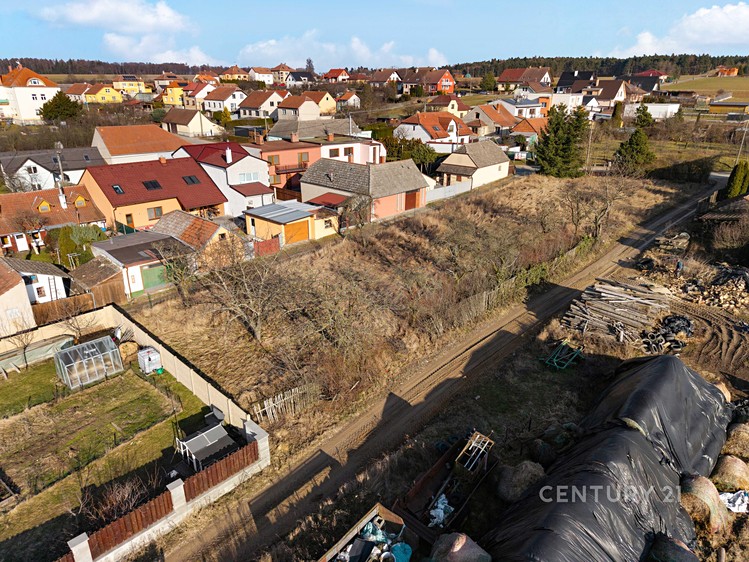 Prodej stavebního pozemku 750 m² - foto 4