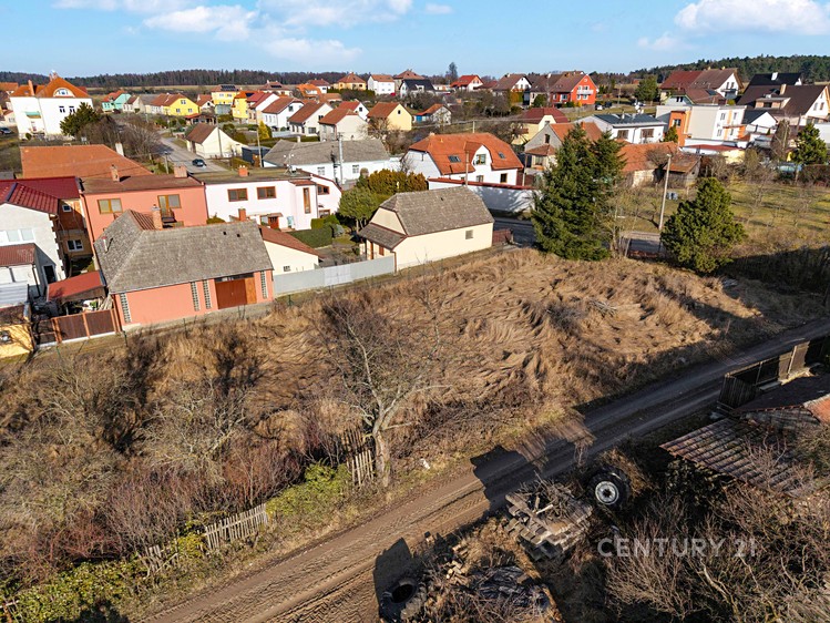 Prodej stavebního pozemku 750 m² - foto 5