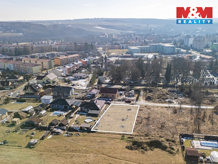 Prodej stavebního pozemku 900 m² - foto 5