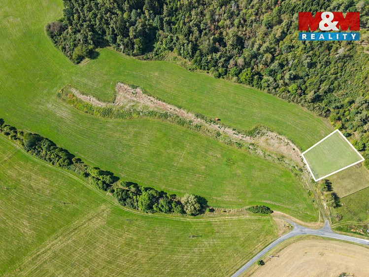 Prodej stavebního pozemku 1 607 m² - foto 3