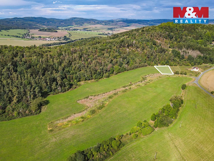 Prodej stavebního pozemku 1 607 m² - foto 4