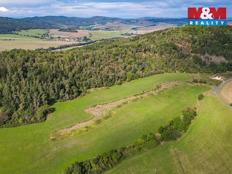 Prodej stavebního pozemku 1 607 m² - foto 6