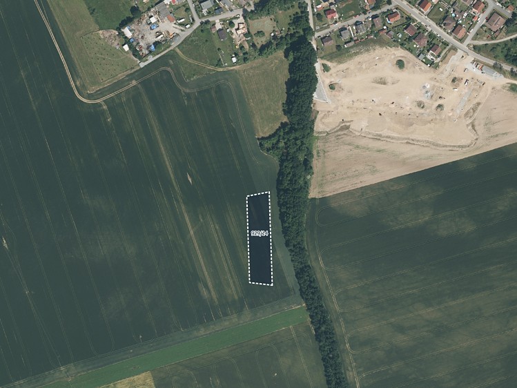 Prodej pole 3 831 m² - foto 1
