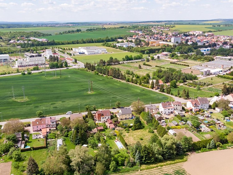 Prodej  stavebního pozemku 910 m² - foto 3