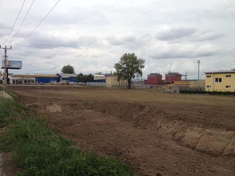 Pronájem komerčního pozemku 8 500 m² - foto 3