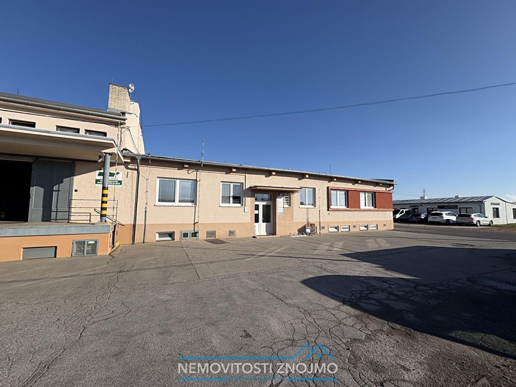 Pronájem  komerčního pozemku 600 m² - foto 3