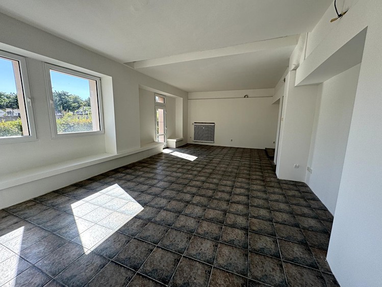 Prodej kanceláře 125 m² - foto 3