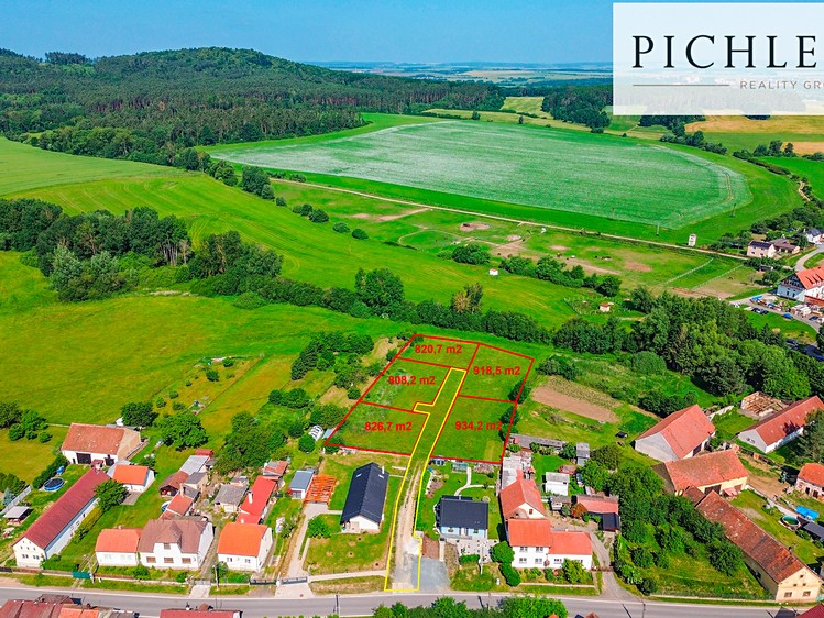 Prodej stavebního pozemku 809 m² - foto 7