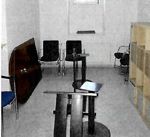 Dražba kanceláře 46 m² - foto 3
