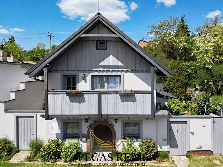 Prodej ubytovacího zařízení 146 m² - foto 1