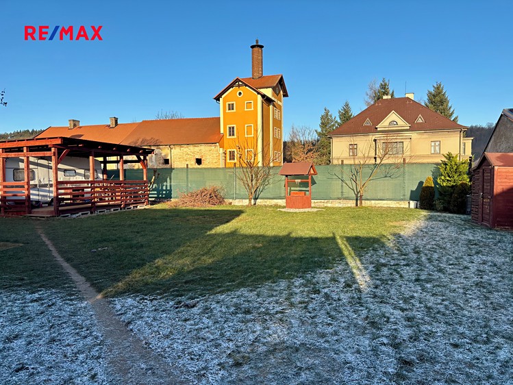 Pronájem zahrady 509 m² - foto 1