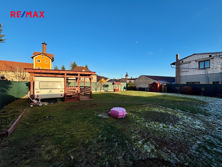 Pronájem zahrady 509 m² - foto 4