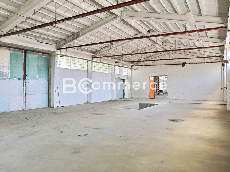 Prodej výrobní haly, prostoru 1 050 m² - foto 4