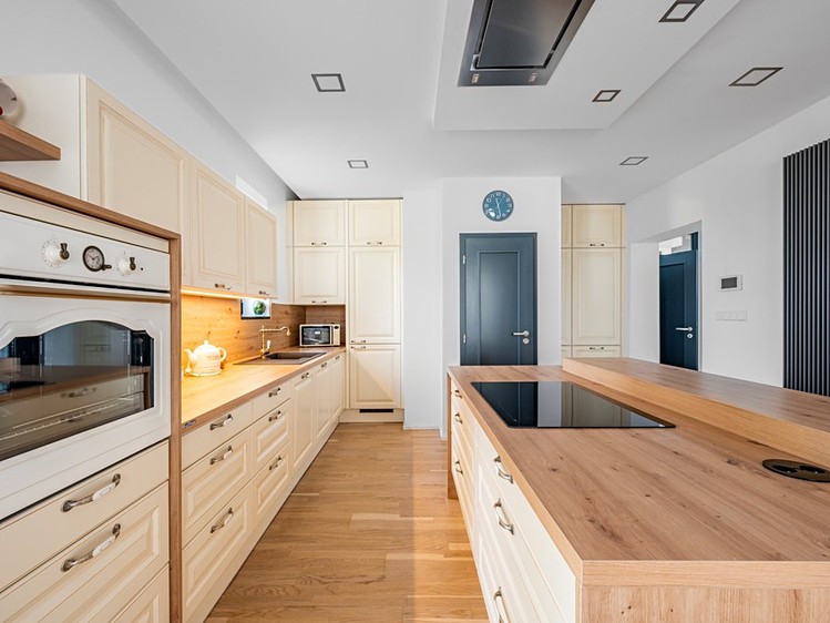 Pronájem kanceláře 338 m² - foto 5