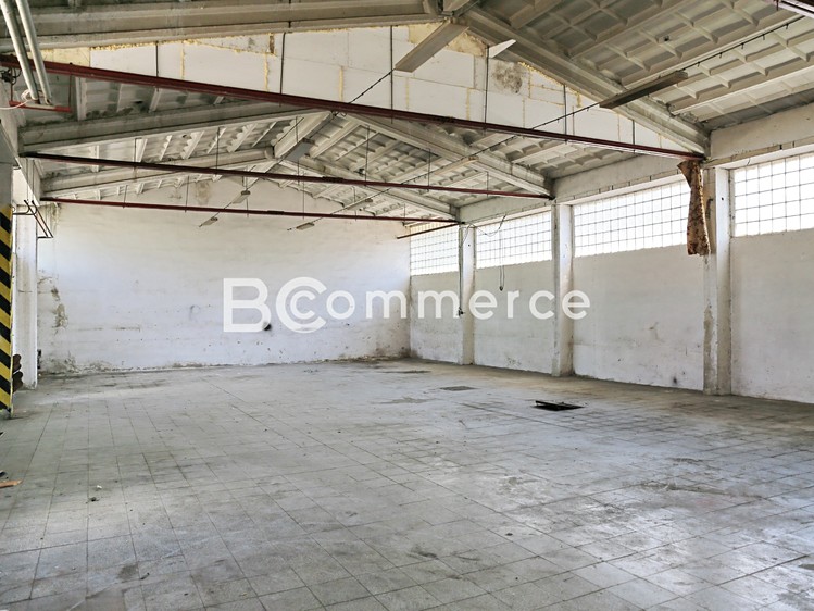 Prodej výrobní haly, prostoru 1 050 m² - foto 5