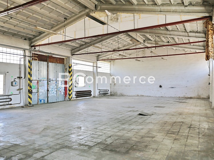 Prodej výrobní haly, prostoru 1 050 m² - foto 6
