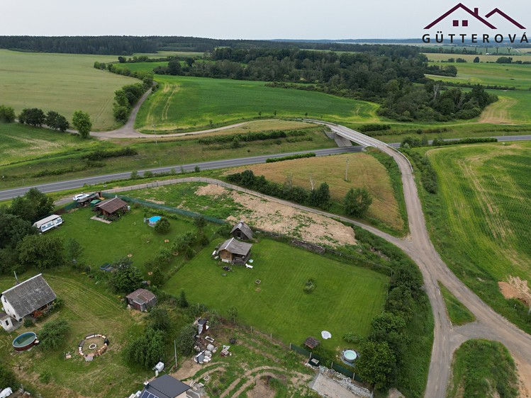 Pronájem zahrady 309 m² - foto 1