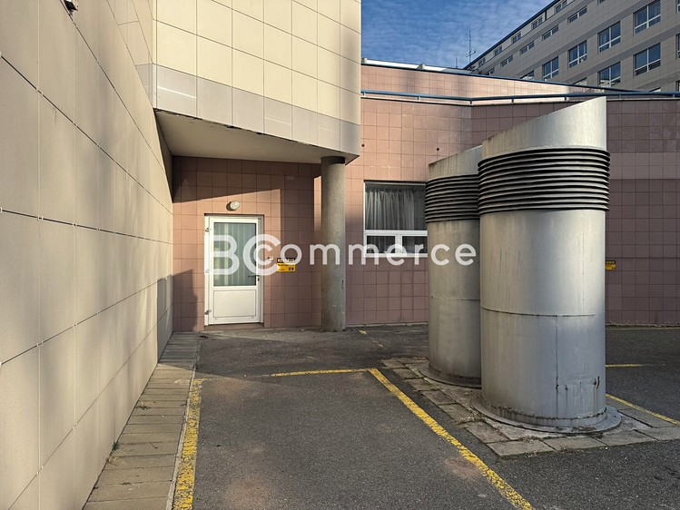 Prodej obchodního prostoru 172 m² - foto 3