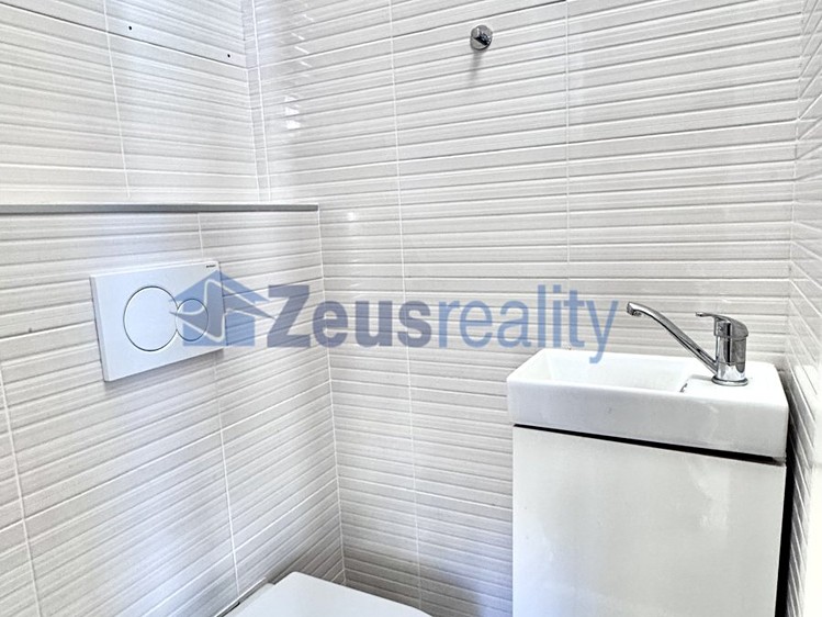 Pronájem obchodního prostoru 16 m² - foto 8