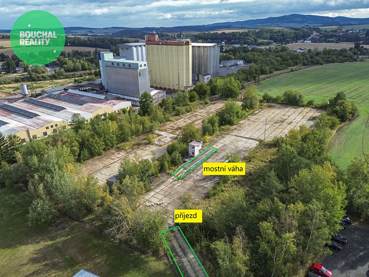 Pronájem komerčního pozemku 14 000 m² - foto 3