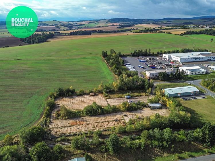 Pronájem komerčního pozemku 14 000 m² - foto 7