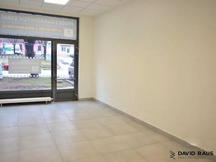 Prodej obchodního prostoru 78 m² - foto 4