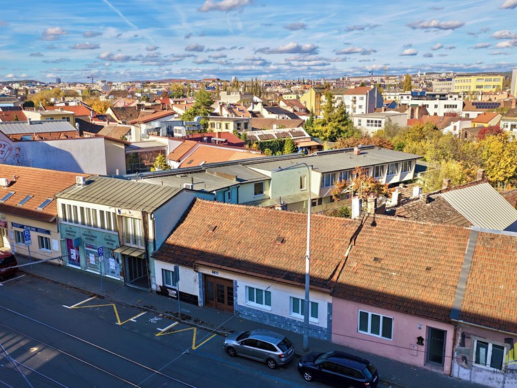 Prodej obchodního prostoru 400 m² - foto 3
