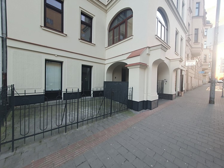 Prodej obchodního prostoru 85 m² - foto 2