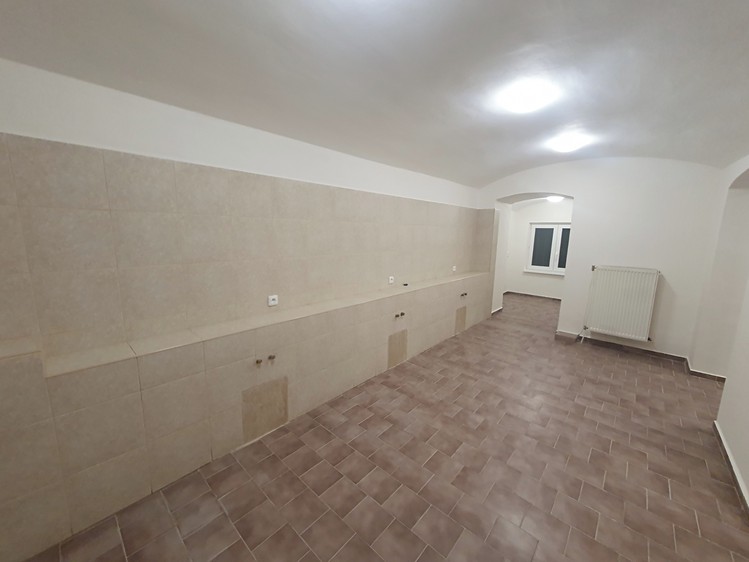 Prodej obchodního prostoru 85 m² - foto 6