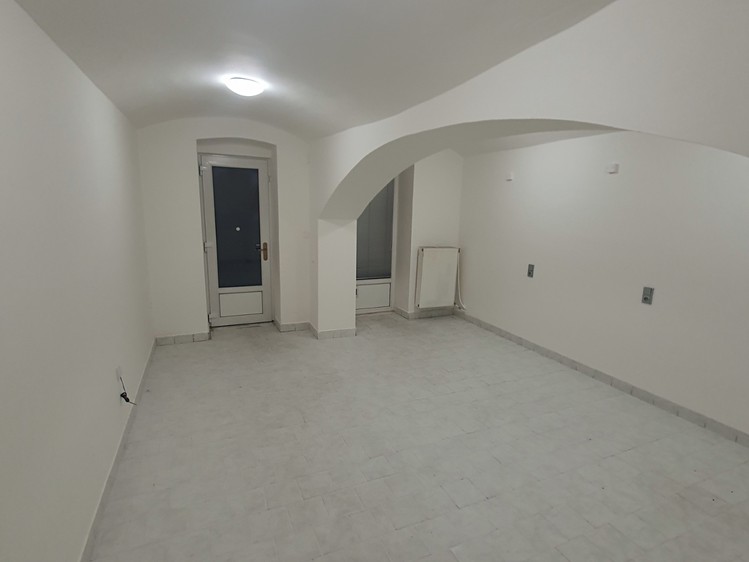 Prodej obchodního prostoru 85 m² - foto 8