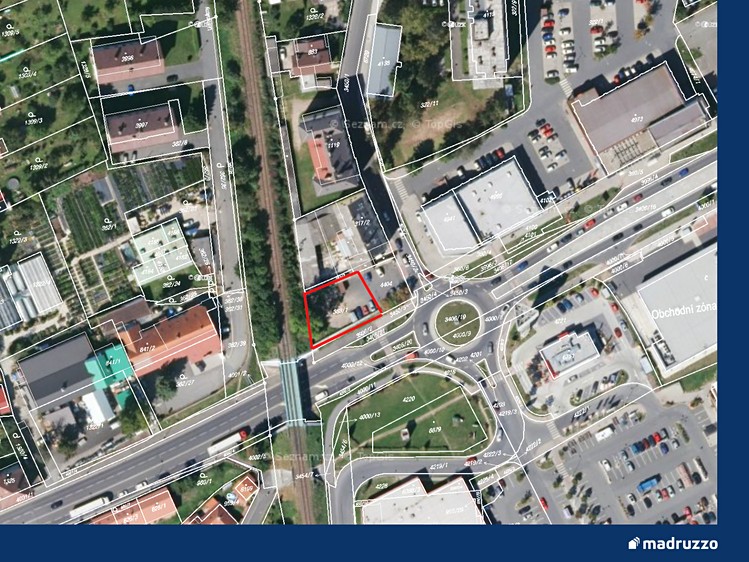 Pronájem komerčního pozemku 555 m² - foto 1